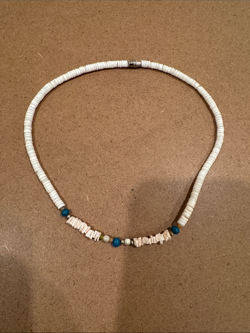 Vintage Puka Shell Nexklace w/beads